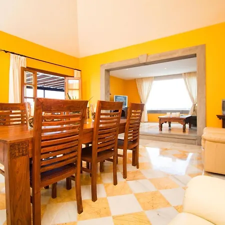 Capricho Villa *